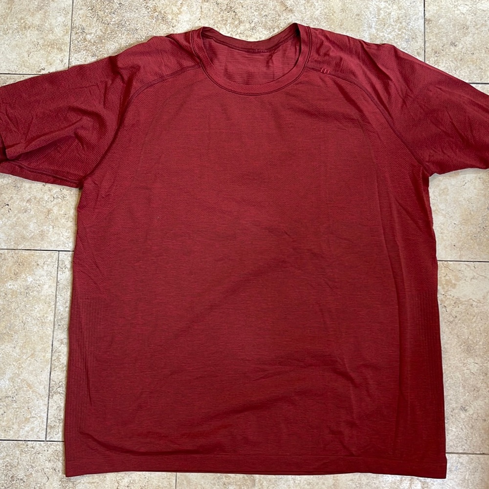 Lululemon Metal Vent Tech Short Sleeve Shirt 2.0 Brick Red XXL